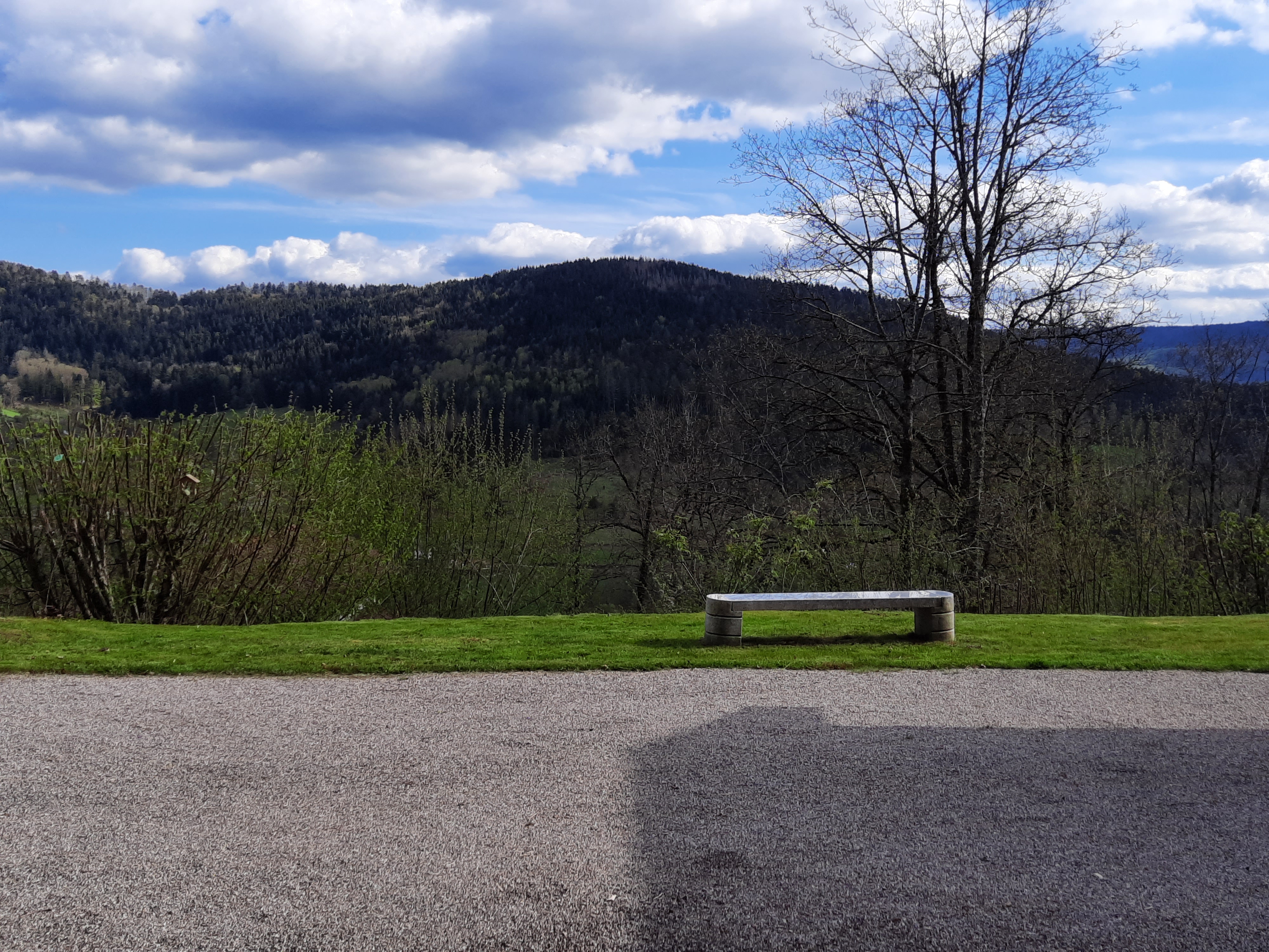Vue panoramique sur la vallée